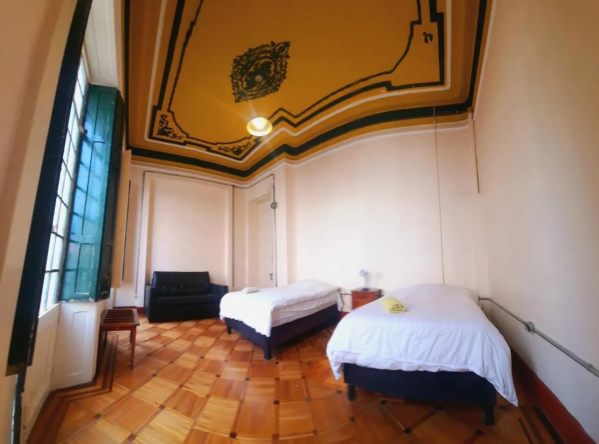 אכסניה בוגוטה Hostal R10