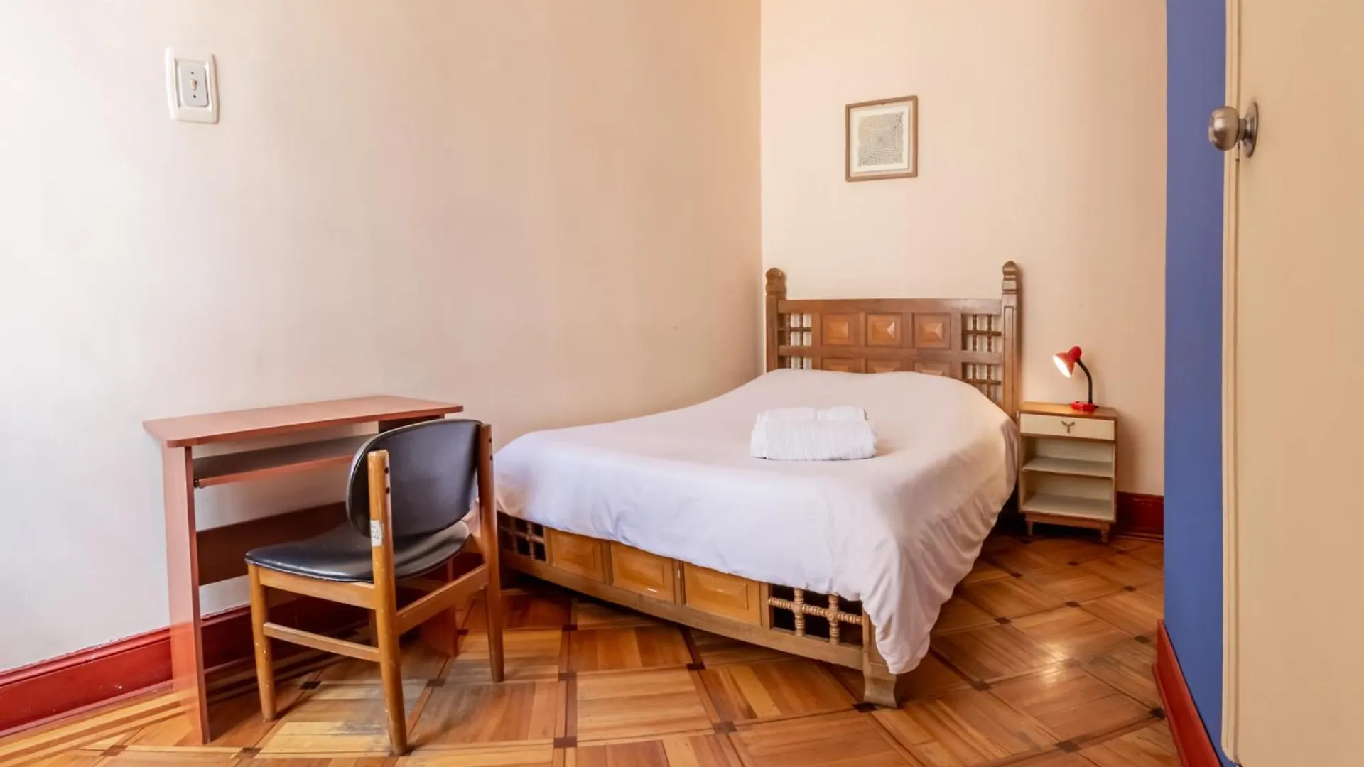 בוגוטה Hostal R10 אכסניה