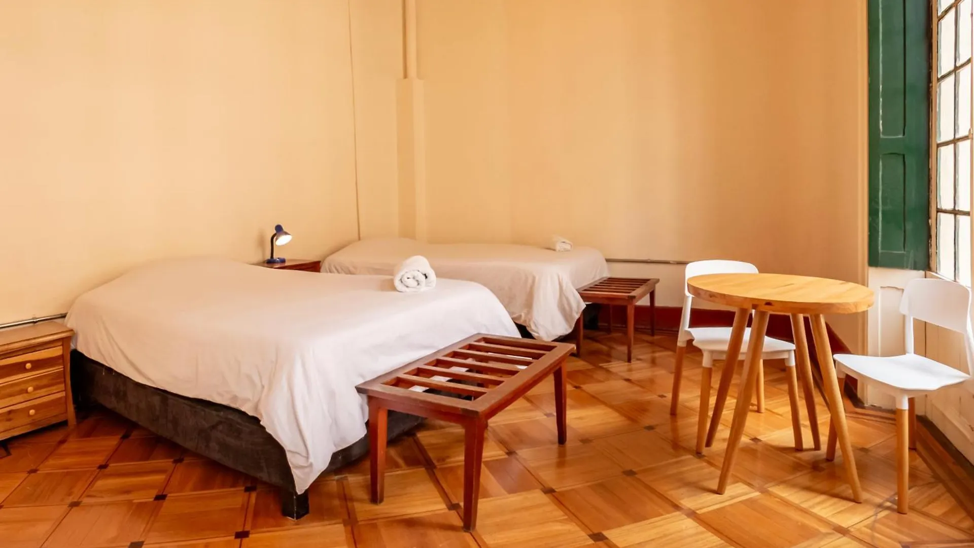 אכסניה בוגוטה Hostal R10